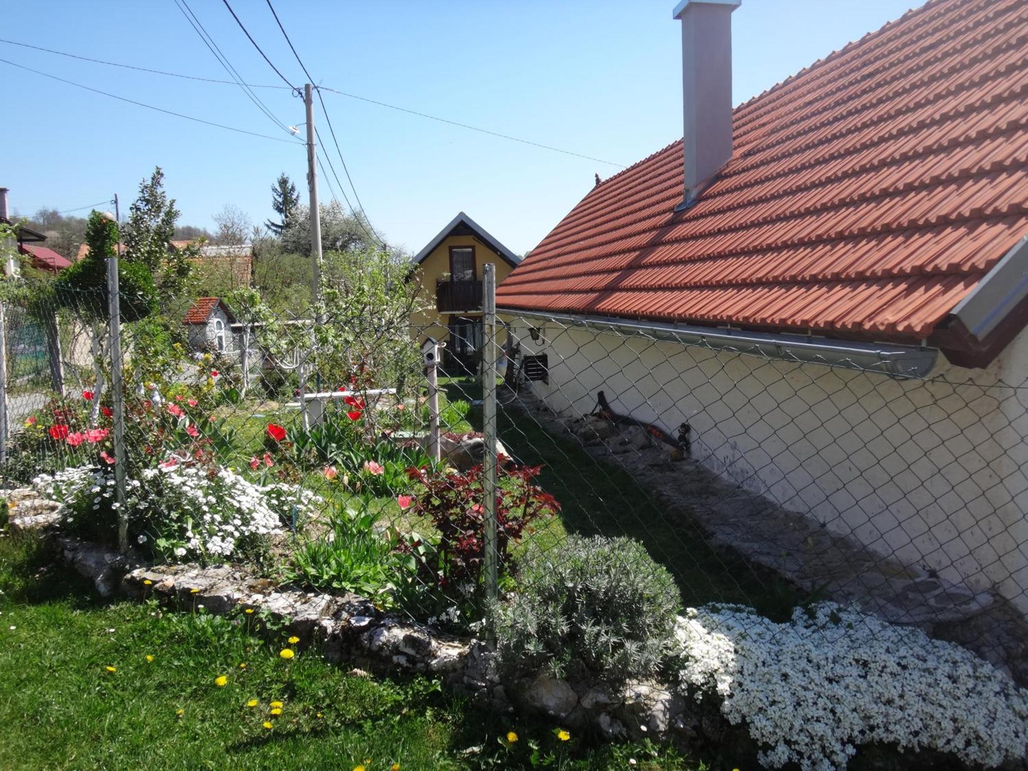 Smjestaj Mala Zidanica Hotel Tomasevci Exterior photo